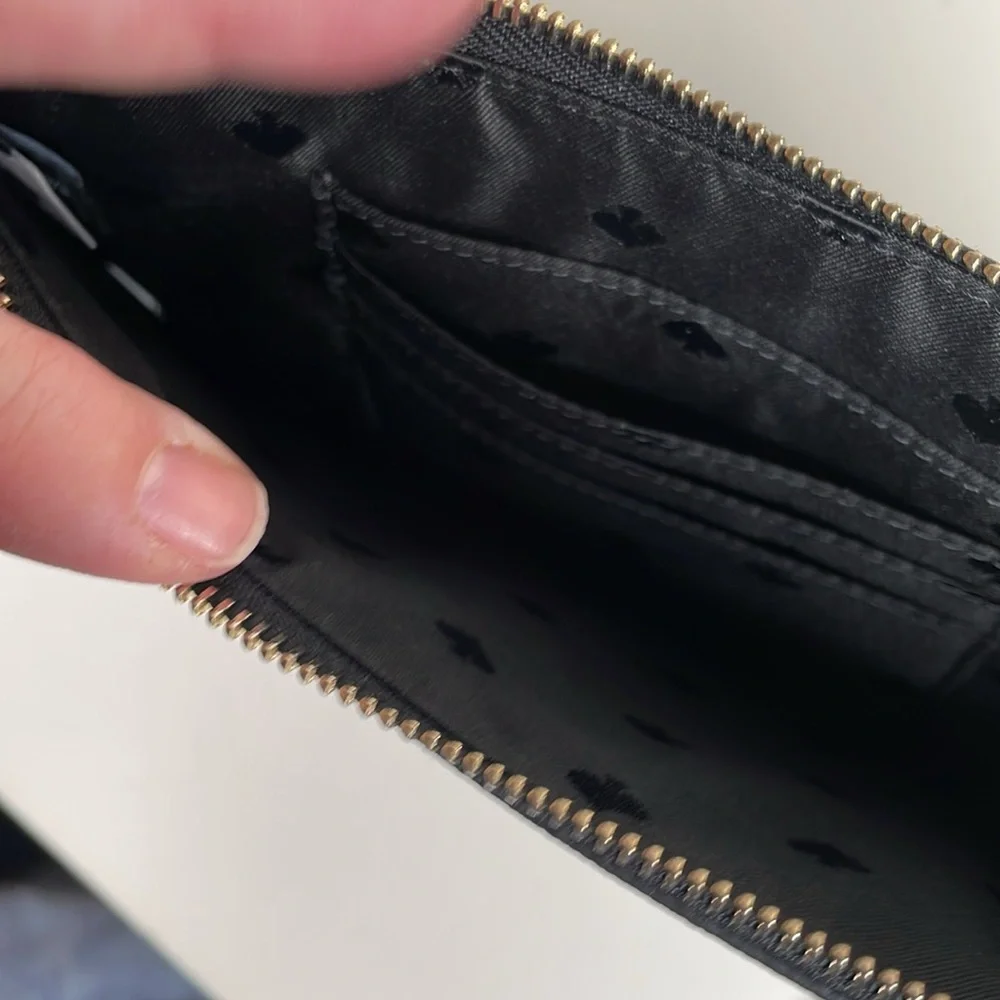 Kate Spade Staci L zip medium clutch wristlet in black saffiano leather - Picture 4 of 6